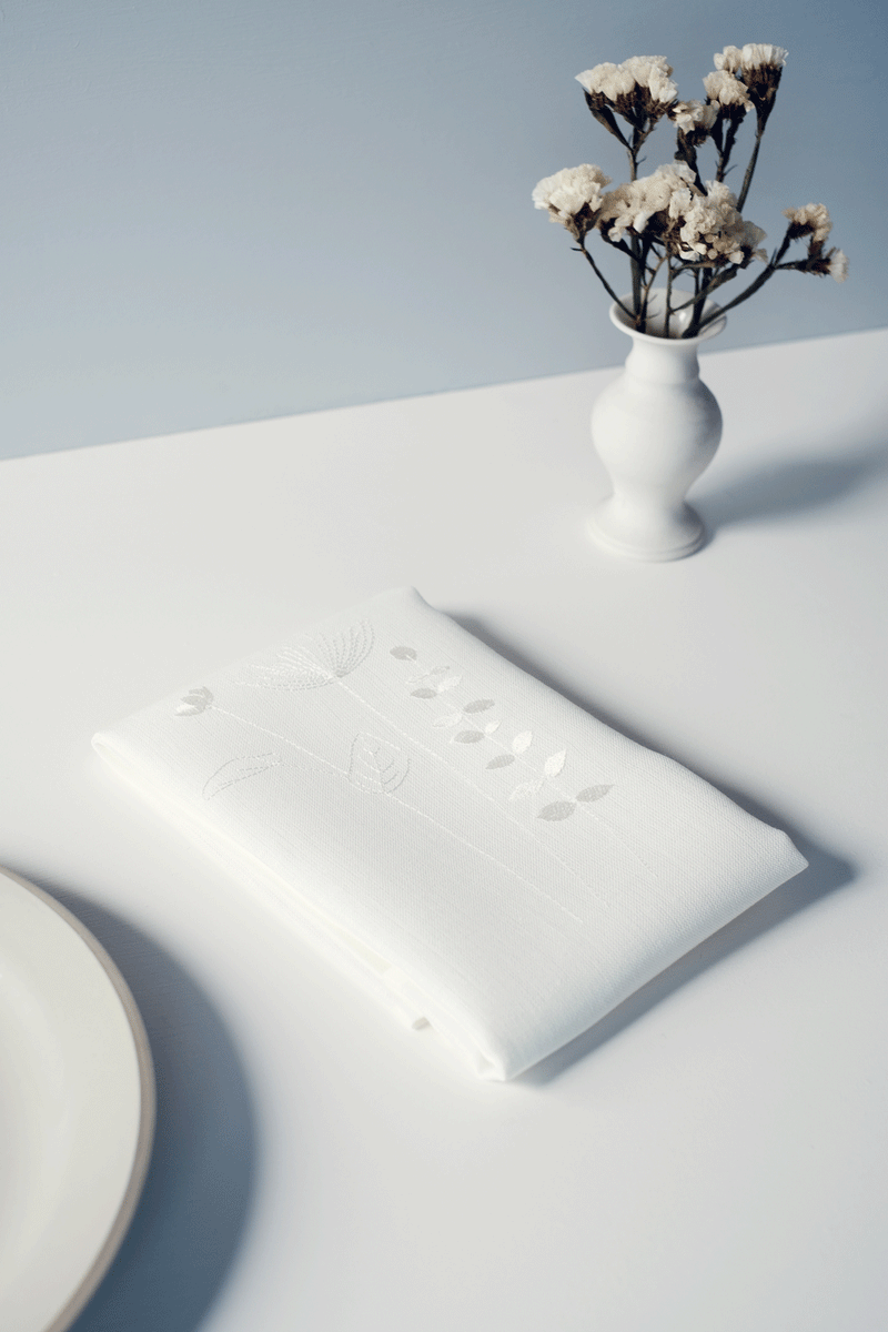 'Irish Wildflower' Embroidered Irish Linen napkins white