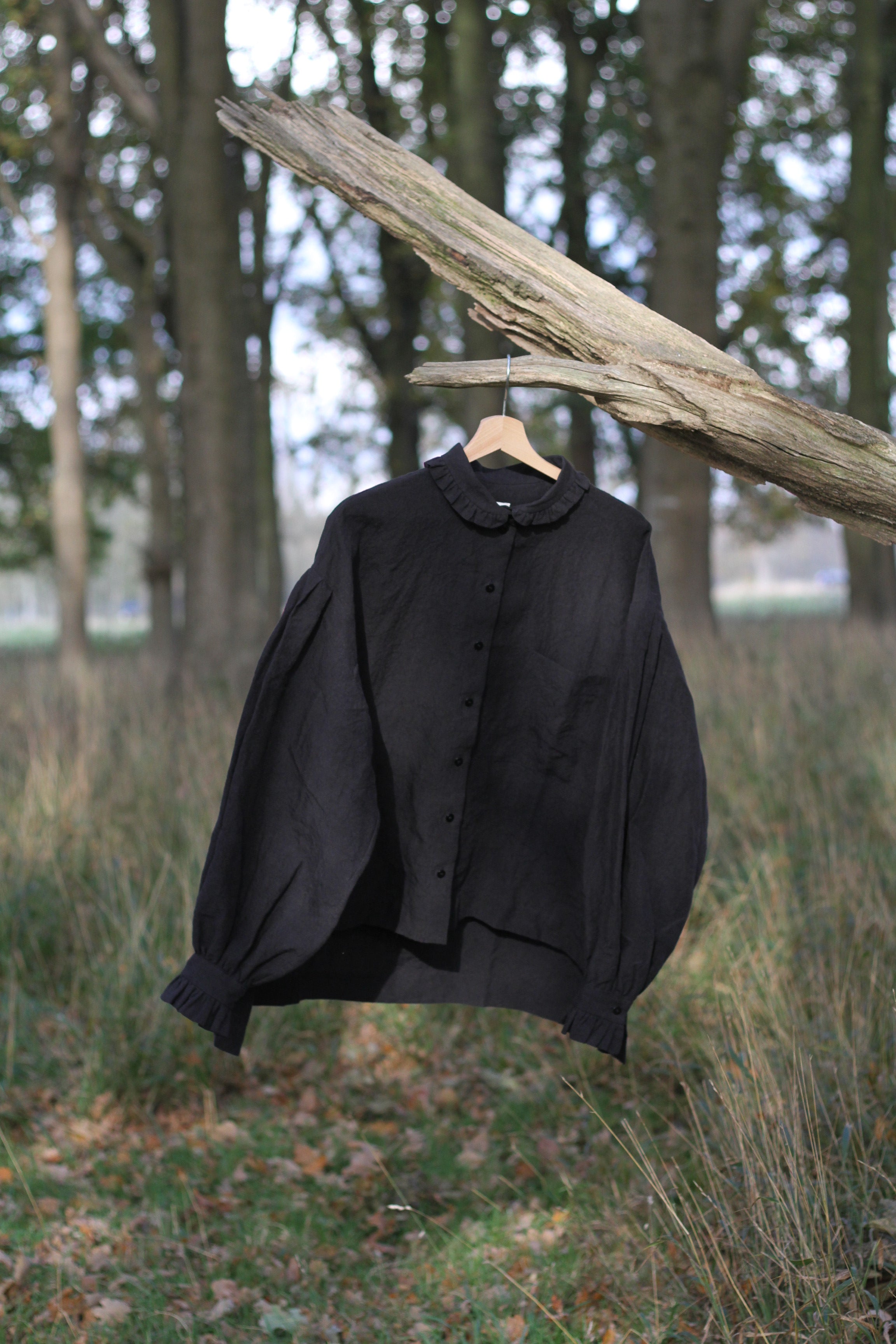 Oversized irish linen shirt in charcoal black with frill details on collar and cuffs 
