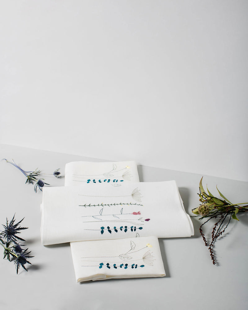 Gift Set 'Irish Wildflower' Irish Linen Table Runner & Napkins Earth